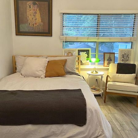 Entire Loft In Montrose District, Houston, Texas Apartment Luaran gambar